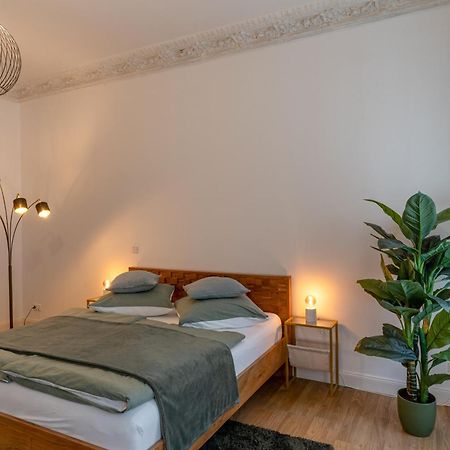 Leben Wie Ein Kreuzberger Altbau Charme Mit Stuck In Bester Kiezlage Berlin Exterior photo
